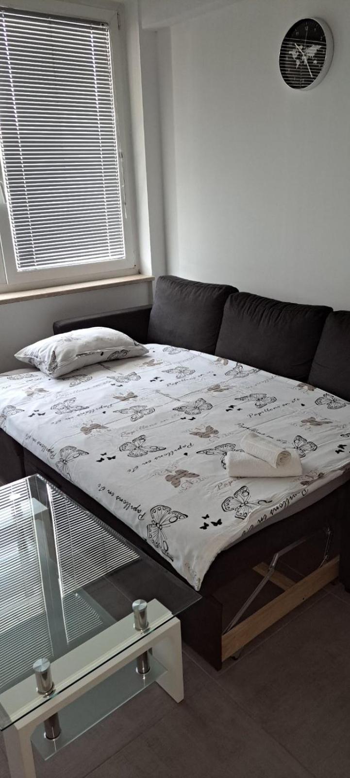 איזולה Apartma Chrystel מראה חיצוני תמונה